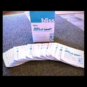Bliss “That’s Incredi-Peel” glycolic pads